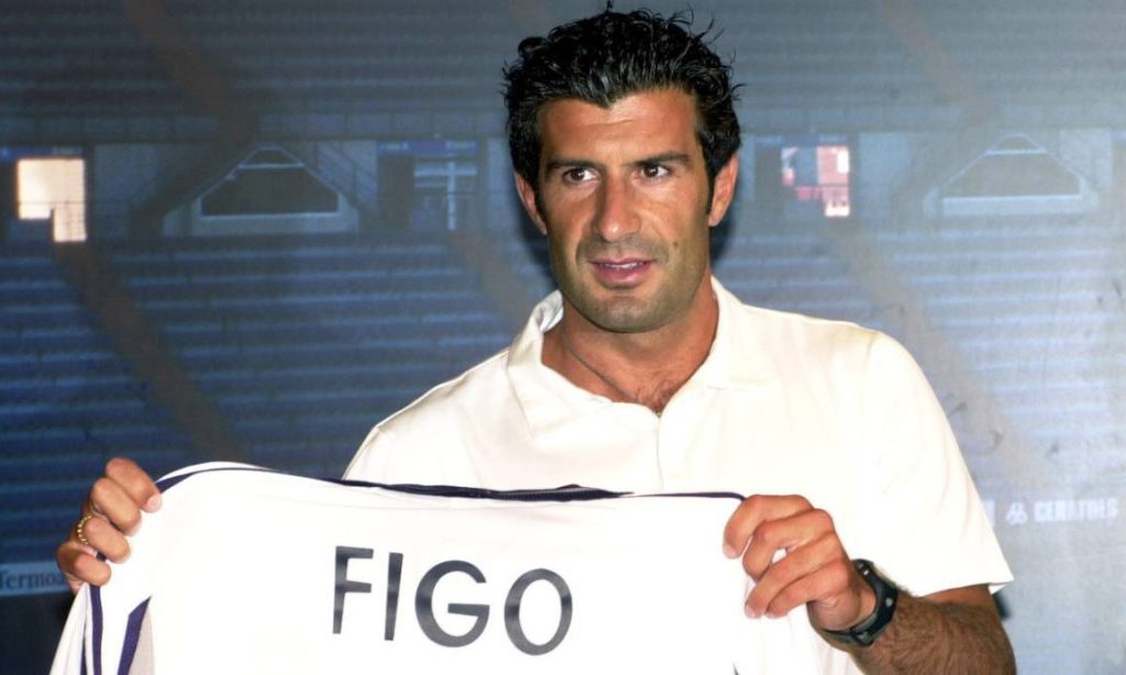 Tiền đạo cánh phải Real - Luis Figo